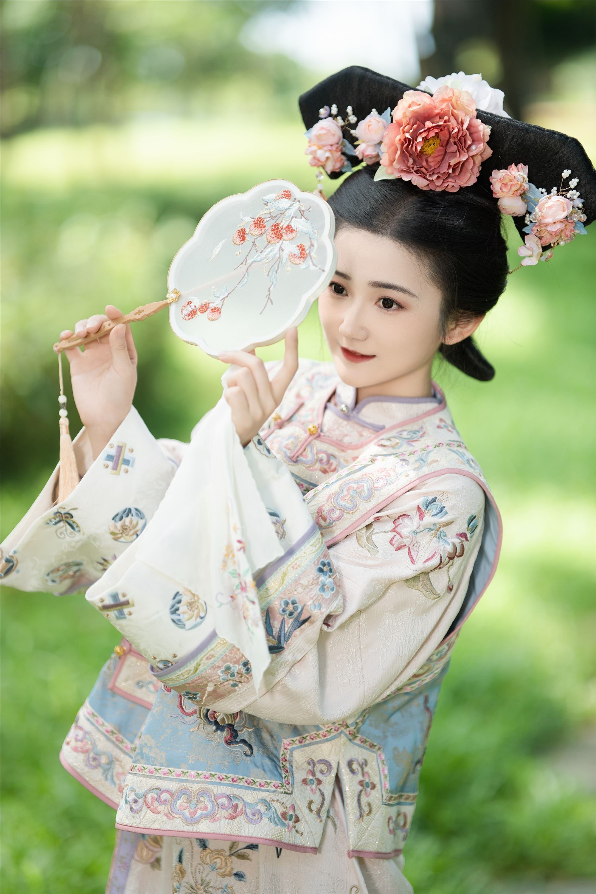 YITUYU艺图语 2025.01.14 活泼的格格 蛋糕的蛋蛋